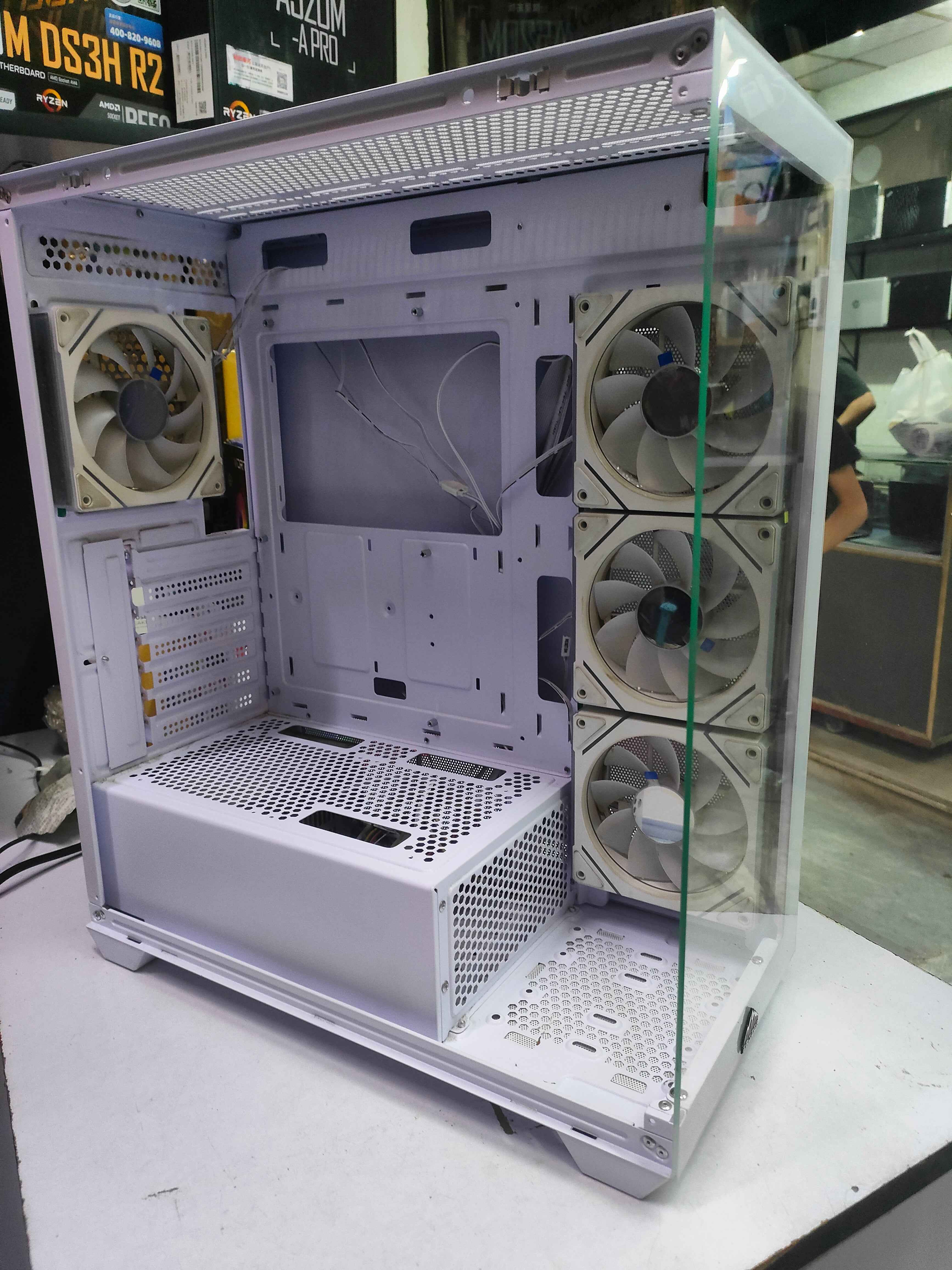 Frozer Aura ATX Gaming Case White with Tempered Glass